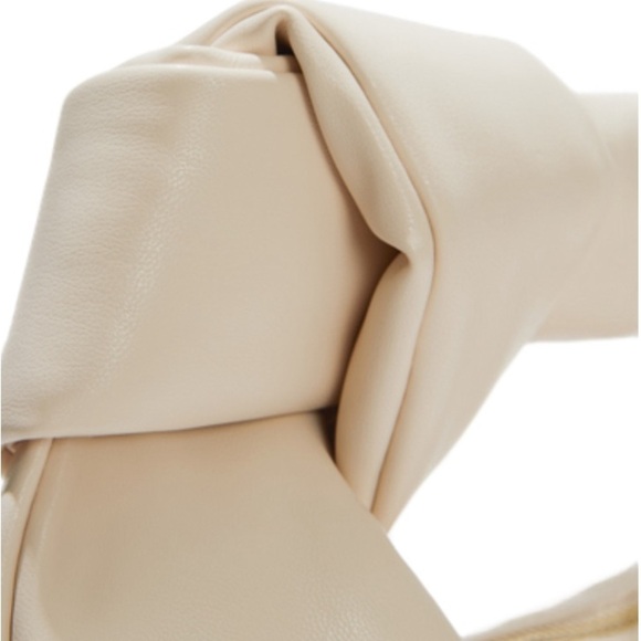 Melie Bianco Alexandra Top Handle Bag in Cream, new with tags - Picture 4 of 7